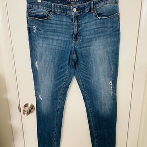 Ladies Jeans Skinny White House Black Market Size 16 Distressed